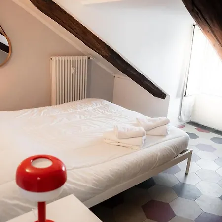 Cozy With A View Of The Mole