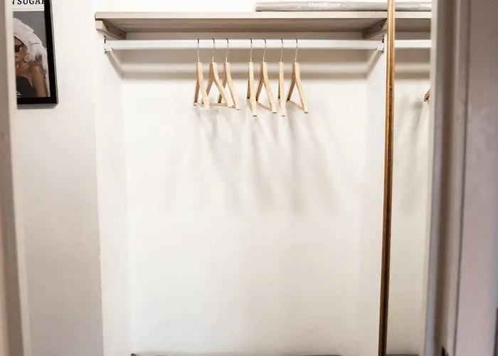 Cozy With A View Of The Mole Апартаменты