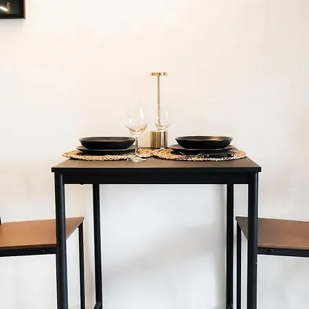 Cozy With A View Of The Mole Appartamento *